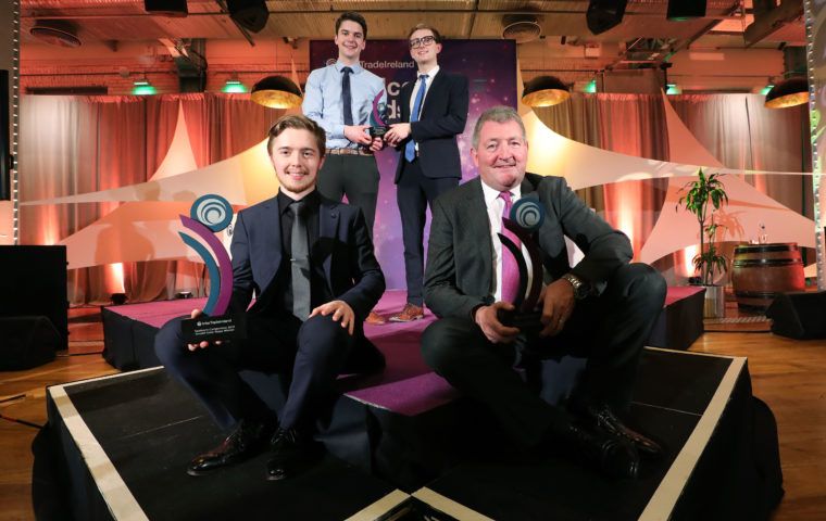 PEYE 281119 KB1 0280