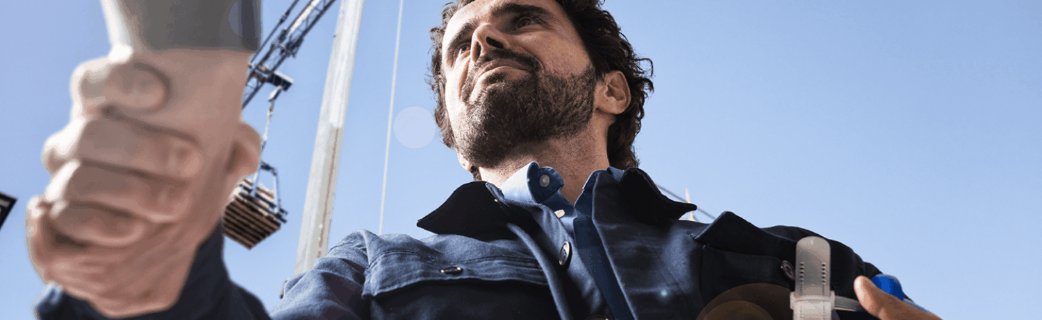 two men shaking hands